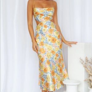 Hello Molly Sunlight Snaps Floral Midi Dress